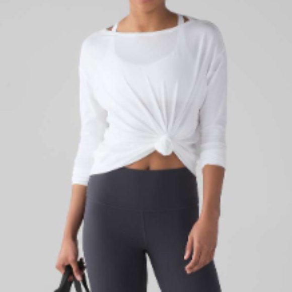 (2200) LULULEMON BACK in ACTION Long Sleeve P2P=22" Oversized - Picture 3 of 7